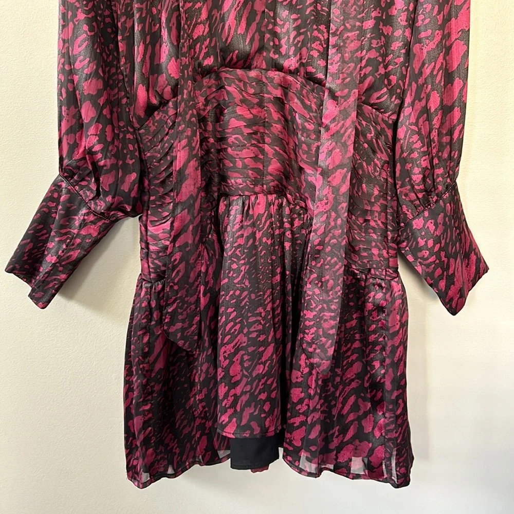 NWT Walter Baker Tie Neck Stellah Dress Sz 4‎ Magenta Pink Black Animal Print